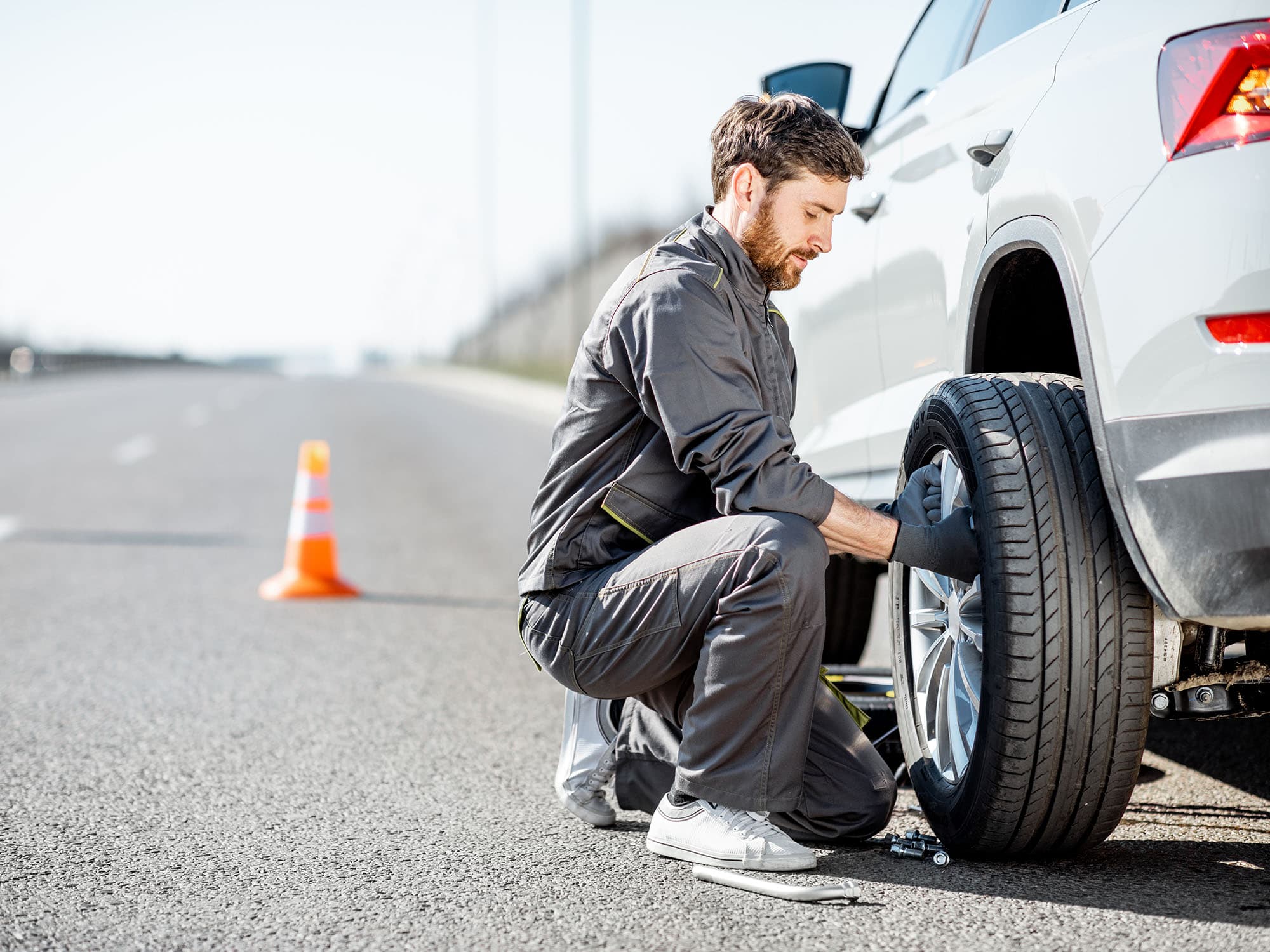Tyre repair and change